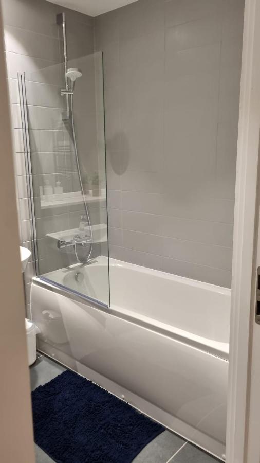 Spacious Balcony View Apt Near Nec Bhx Free Parking Sleeps 4 Хокли Хийт Екстериор снимка
